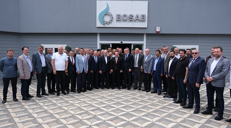 Varank: 'Bursa Sanayisi, Türkiye'nin Medarıiftiharı'
