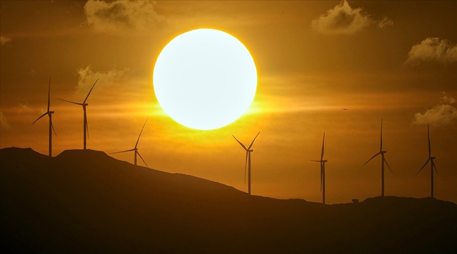 Dünya Elektrik Üretiminde Rüzgar ve Güneş Rekor Kırdı