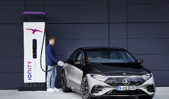 Mercedes'ten yeni elektrikli S-Class