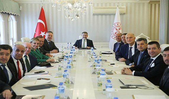 Türkiye İhracatçılar Meclisi Heyeti, Bakan Nebati ile Görüştü