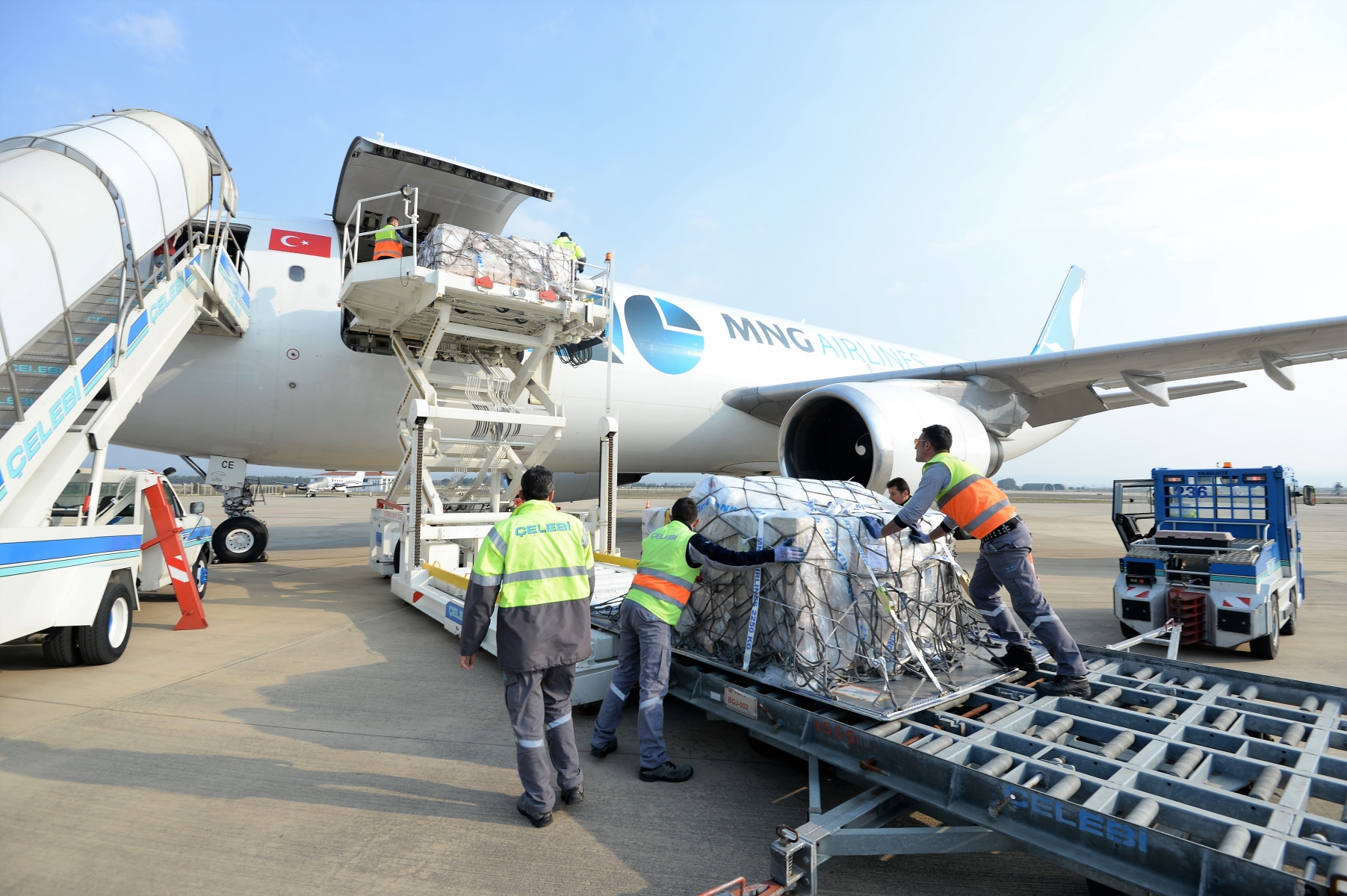 Bursa Ticaret ve Sanayi Odası tarafından kurulan BTSO Lojistik AŞ’nin çalışmaları kapsamında Yenişehir Havalimanı hava kargo taşımacılığı hizmeti vermeye başladı. 