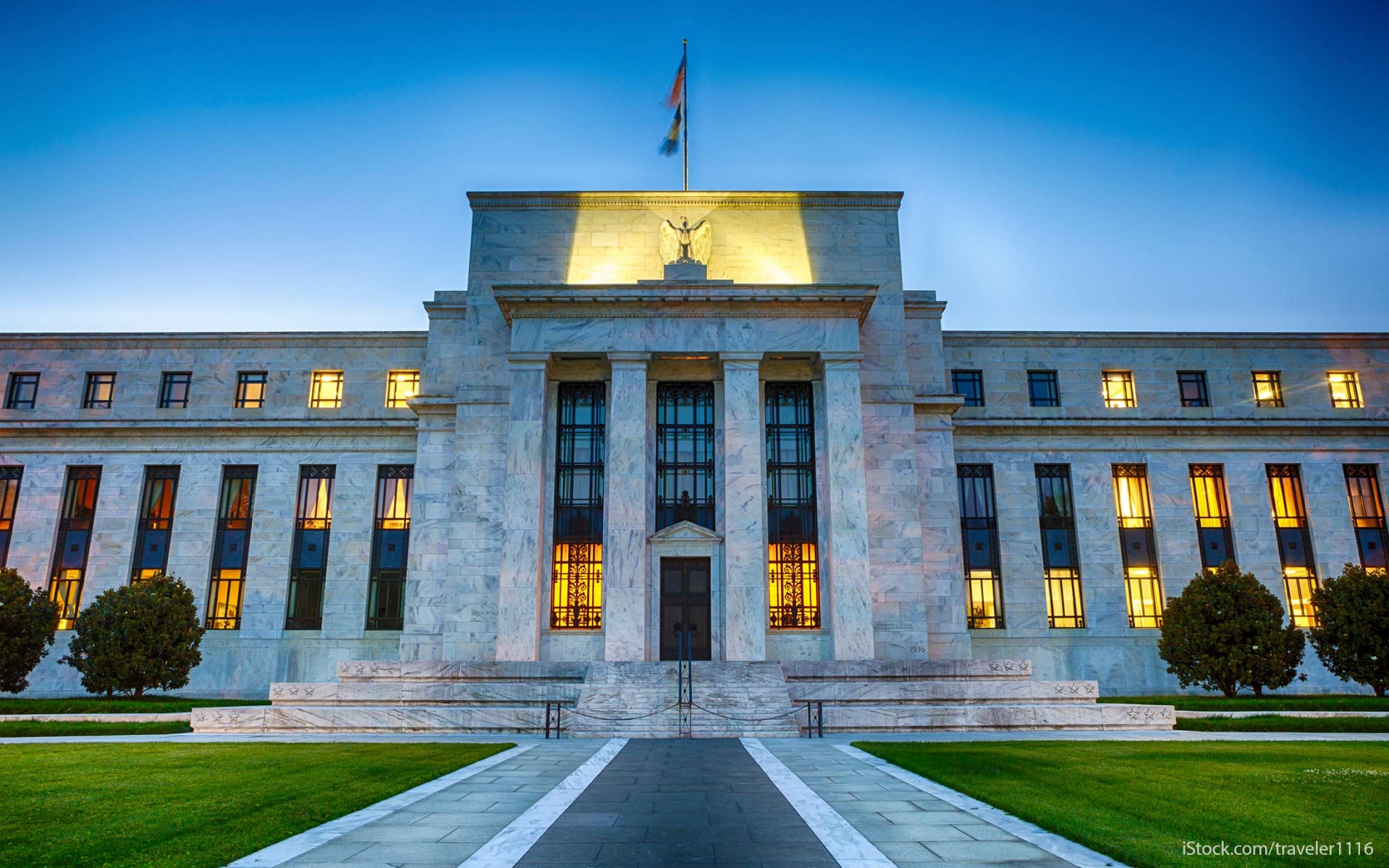 Fed, Eylül ayı toplantısında politika faiz oranını 25 baz puan artırarak %2-2,25 aralığına yükseltti. Toplantı tutanaklarında,