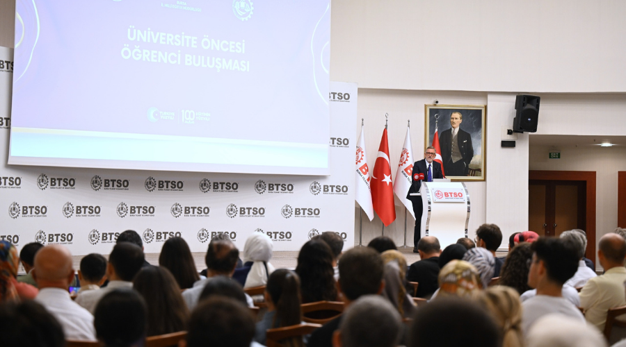 YKS’de Dereceye Giren Bursalı Gençler BTSO’da Ödüllendirildi